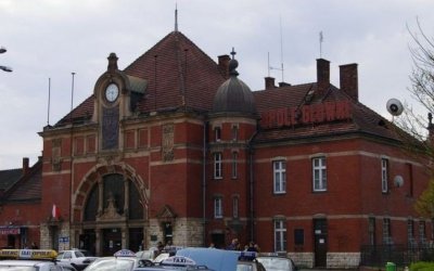 Budobratex przebuduje za 27,4 mln zł dworce kolejowe w Opolu i Legnicy